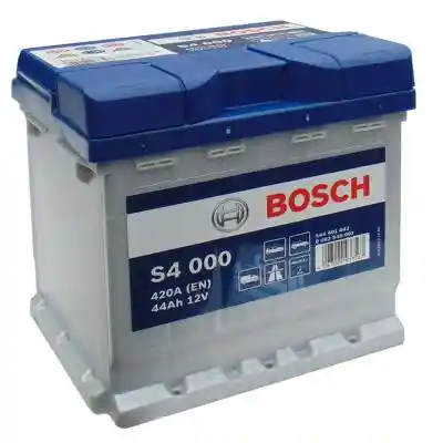 Bosch Silver S4 akkumulátor, 12V 44Ah 420A, J+ Punto